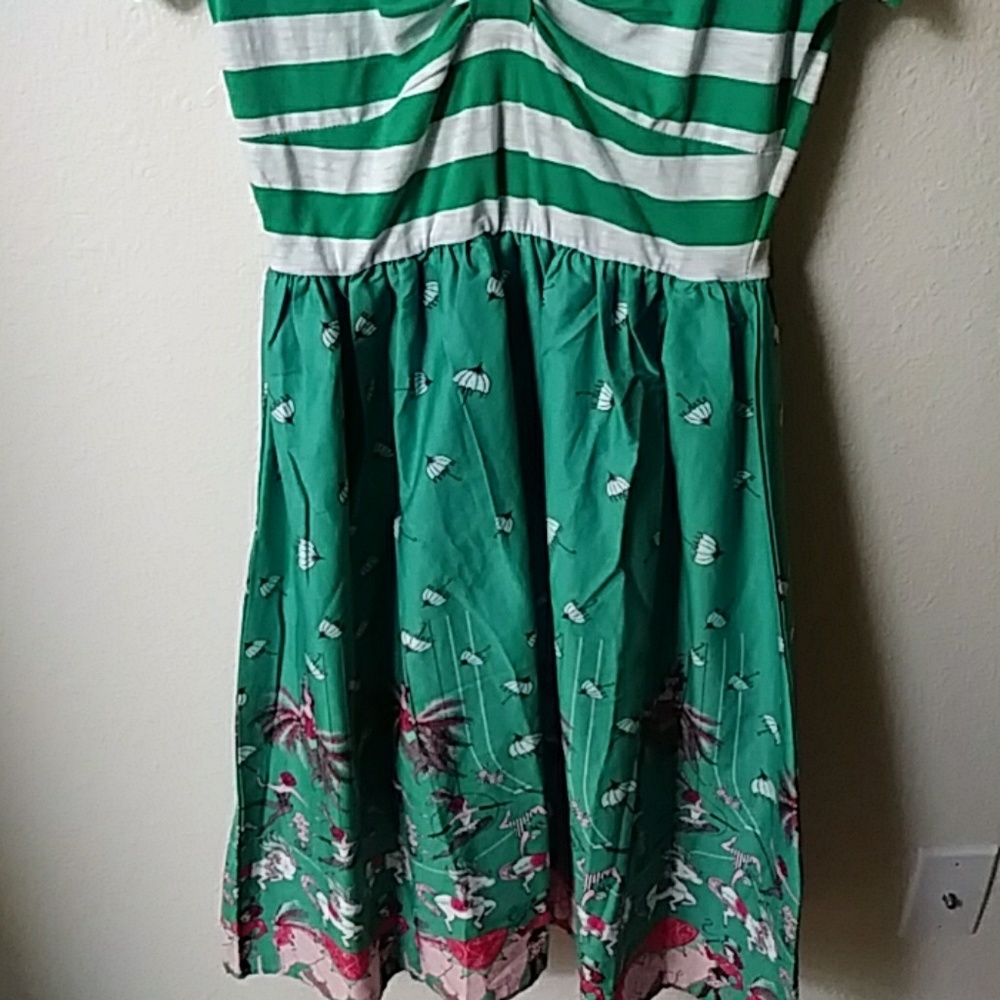 Dress - Picture 3 of 4